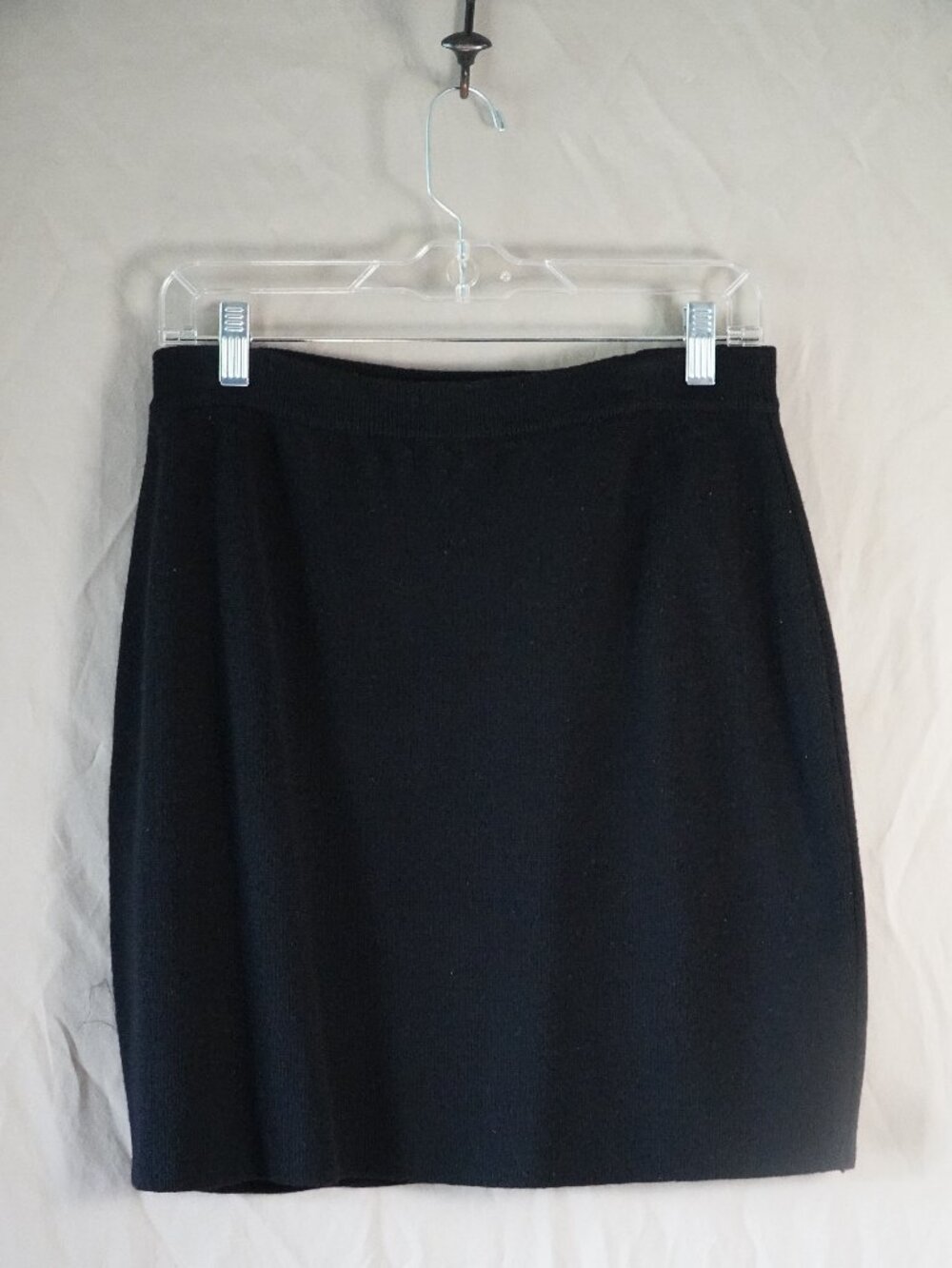 Banana Republic black merino pencil skirt